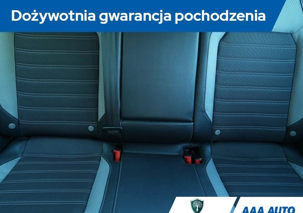 Volkswagen Jetta cena 43000 przebieg: 178493, rok produkcji 2015 z Brzeg małe 254